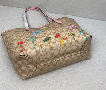 New Chic Designer Tote Handbag - Luxury Premium Women's Fashion Bag - NM6528