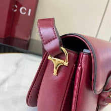 Chic Women's Crossbody Handbag - Luxury Premium Designer Style - NM3885