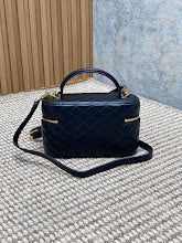 Chic Designer Tote Handbag - Luxury Premium Women's Fashion Bag - NM3624
