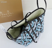 Premium Leather Crossbody Bag - Elegant Women's Designer Handbag - NM5552
