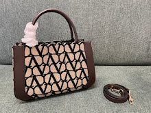 Designer Iconic Tote Handbag - Premium Luxury Women's Fashion - NM2857
