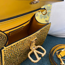 Designer Iconic Tote Handbag - Premium Luxury Women's Fashion - NM2778