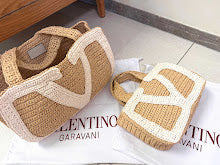Chic Women's Designer Tote - Luxury Premium Handbag Style - NM2950