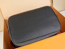 Premium Women's Shoulder Bag - Designer Luxury Fashion Accessory - NM5039
