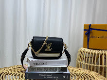 Designer Iconic Top Handle Bag - Luxury Women's Premium Handbag - NM5062