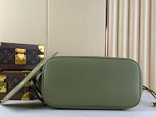 Chic Designer Crossbody Purse - Premium Luxury Women's Style - NM4932