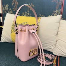 Luxury Structured Shoulder Bag - Women's Premium Designer Fashion - NM2960