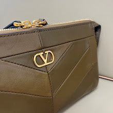 Luxury Monogram Shoulder Bag - Women's Elegant Designer Fashion - NM2916