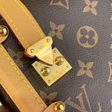 Luxury Structured Shoulder Bag - Women's Premium Designer Fashion - NM4654