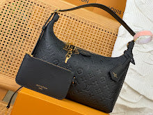 Premium Leather Shoulder Bag - Elegant Women's Designer Handbag - NM4528