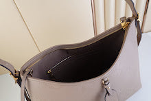 Luxury Monogram Shoulder Bag - Women's Elegant Designer Fashion - NM4686