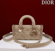 Premium Signature Crossbody - Chic Women's Luxury Designer Bag - NM7590