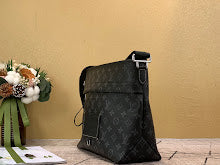 Luxury Large Tote Bag - Women's Premium Designer Fashion Handbag - NM4389