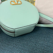 Luxury Iconic Crossbody Bag - Women's Elegant Designer Fashion - NM3007
