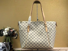 Designer Iconic Tote Handbag - Premium Luxury Women's Fashion - NM4138