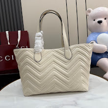Chic Women's Designer Tote - Luxury Premium Handbag Style - NM4054