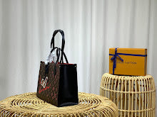 Chic Designer Shoulder Handbag - Premium Luxury Women's Style - NM5163