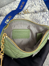 Luxury Iconic Crossbody Bag - Women's Elegant Designer Fashion - NM7425