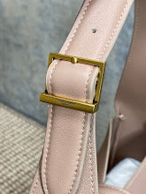 Designer Iconic Shoulder Bag - Luxury Women's Premium Fashion - NM3404