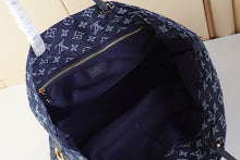 Chic Designer Satchel Bag - Luxury Women's Top Handle Handbag - NM4305