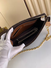 Chic Designer Tote Handbag - Luxury Premium Women's Fashion Bag - NM4394
