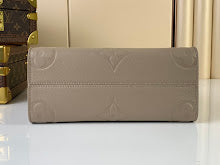 Luxury Canvas Tote Bag - Women's Designer Premium Fashion - NM4945