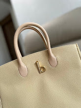 New Premium Signature Shoulder Bag - Chic Women's Luxury Designer - NM5794