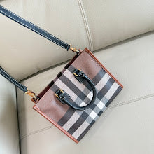 New Premium Signature Shoulder Bag - Chic Women's Luxury Designer - NM5729