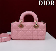 Premium Signature Shoulder Bag - Chic Women's Luxury Designer - NM7404