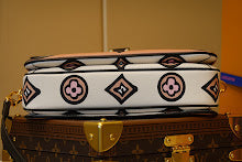 Chic Women's Crossbody Handbag - Luxury Premium Designer Style - NM4872