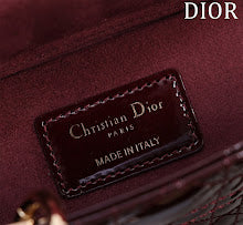 Premium Leather Crossbody Bag - Elegant Women's Designer Handbag - NM7294