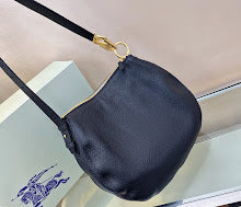 Chic Women's Crossbody Handbag - Luxury Premium Designer Style - NM5497