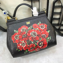 Premium Women's Shoulder Bag - Designer Luxury Fashion Accessory - NM7095