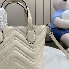 Chic Women's Shoulder Handbag - Luxury Premium Designer Style - NM4050