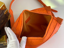 Premium Leather Crossbody Bag - Elegant Women's Designer Handbag - NM4211