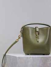 Premium Structured Satchel - Chic Women's Luxury Designer Handbag - NM3442