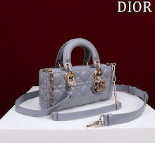 Luxury Signature Top Handle Bag - Elegant Women's Designer Handbag - NM7297