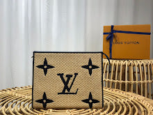Luxury Monogram Shoulder Bag - Women's Elegant Designer Fashion - NM4397