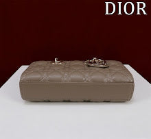 Luxury Designer Crossbody Bag for Women - Premium Fashion Handbag - NM7489