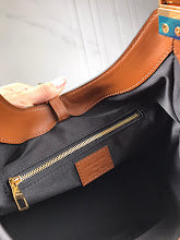 Chic Women's Designer Tote - Luxury Premium Handbag Style - NM5050