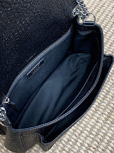 Luxury Iconic Crossbody Bag - Women's Elegant Designer Fashion - NM3421