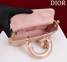 Chic Women's Shoulder Handbag - Luxury Premium Designer Style - NM7407