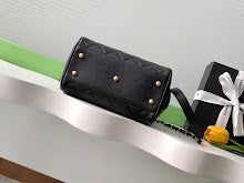 New Chic Designer Shoulder Handbag - Premium Luxury Women's Style - NM6076