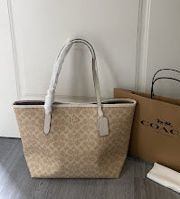 New Designer Iconic Shoulder Bag - Luxury Women's Premium Fashion - NM6516