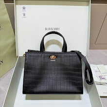 Premium Leather Crossbody Bag - Elegant Women's Designer Handbag - NM5501