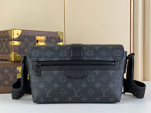 Chic Women's Designer Tote - Luxury Premium Handbag Style - NM4476