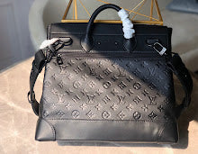 Chic Women's Designer Tote - Luxury Premium Handbag Style - NM4210