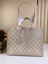 Luxury Structured Top Handle Bag - Premium Women's Designer Fashion - NM4738