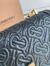 New Chic Designer Shoulder Handbag - Premium Luxury Women's Style - NM5627