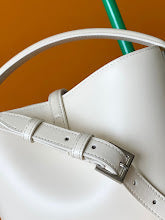 Premium Signature Shoulder Bag - Chic Women's Luxury Designer - NM3320